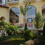 Hotell Tustan 4*