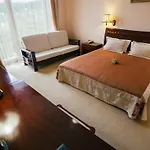 Tustan Hotell