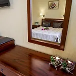 Tustan Hotell