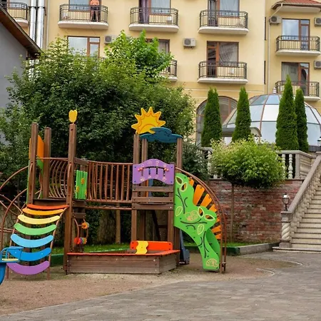 Tustan Hotel Skhidnytsia