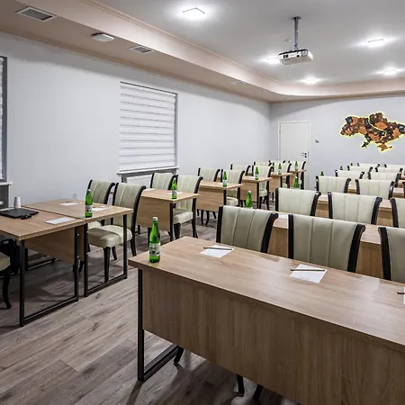 Tustan Hotel