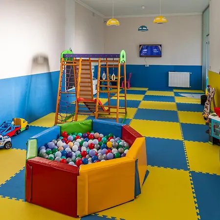 Hotel Tustan 4*