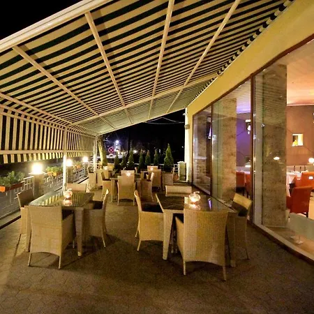 Tustan Hotel