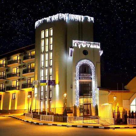 Отель тустань 4*