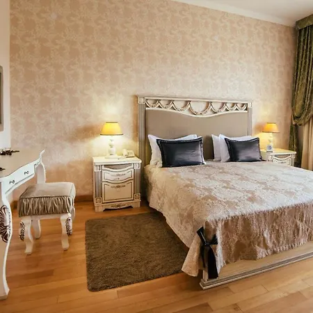 Hotel Tustan 4*