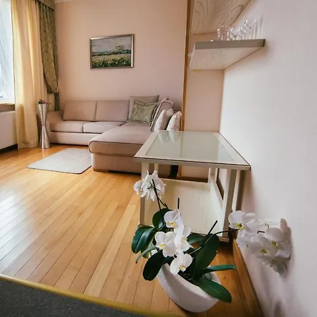 тустань Отель