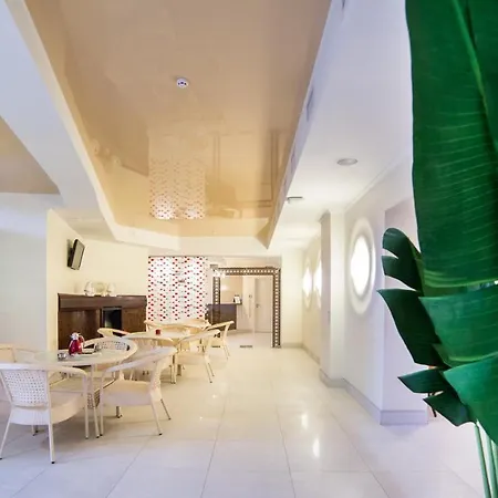 Tustan Hotel