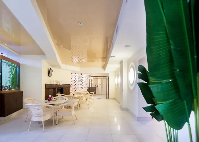 Tustan Hotel
