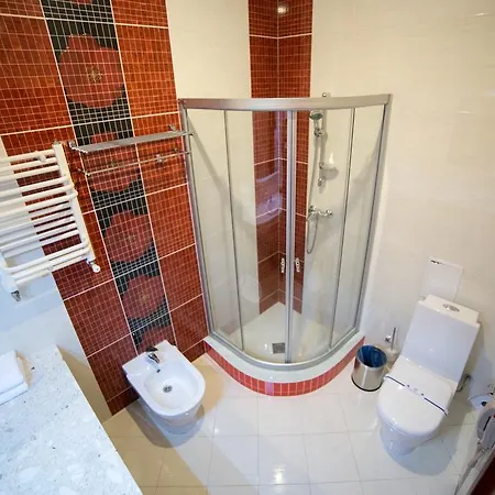 Szálloda Tustan 4*
